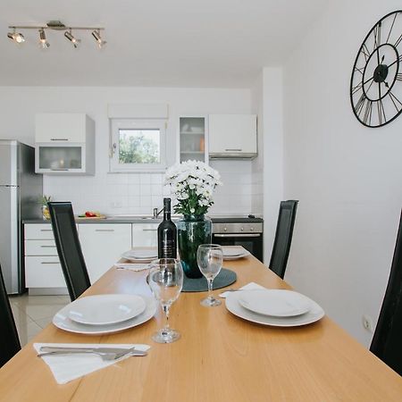 Apartman Sunny Daire Trogir Dış mekan fotoğraf