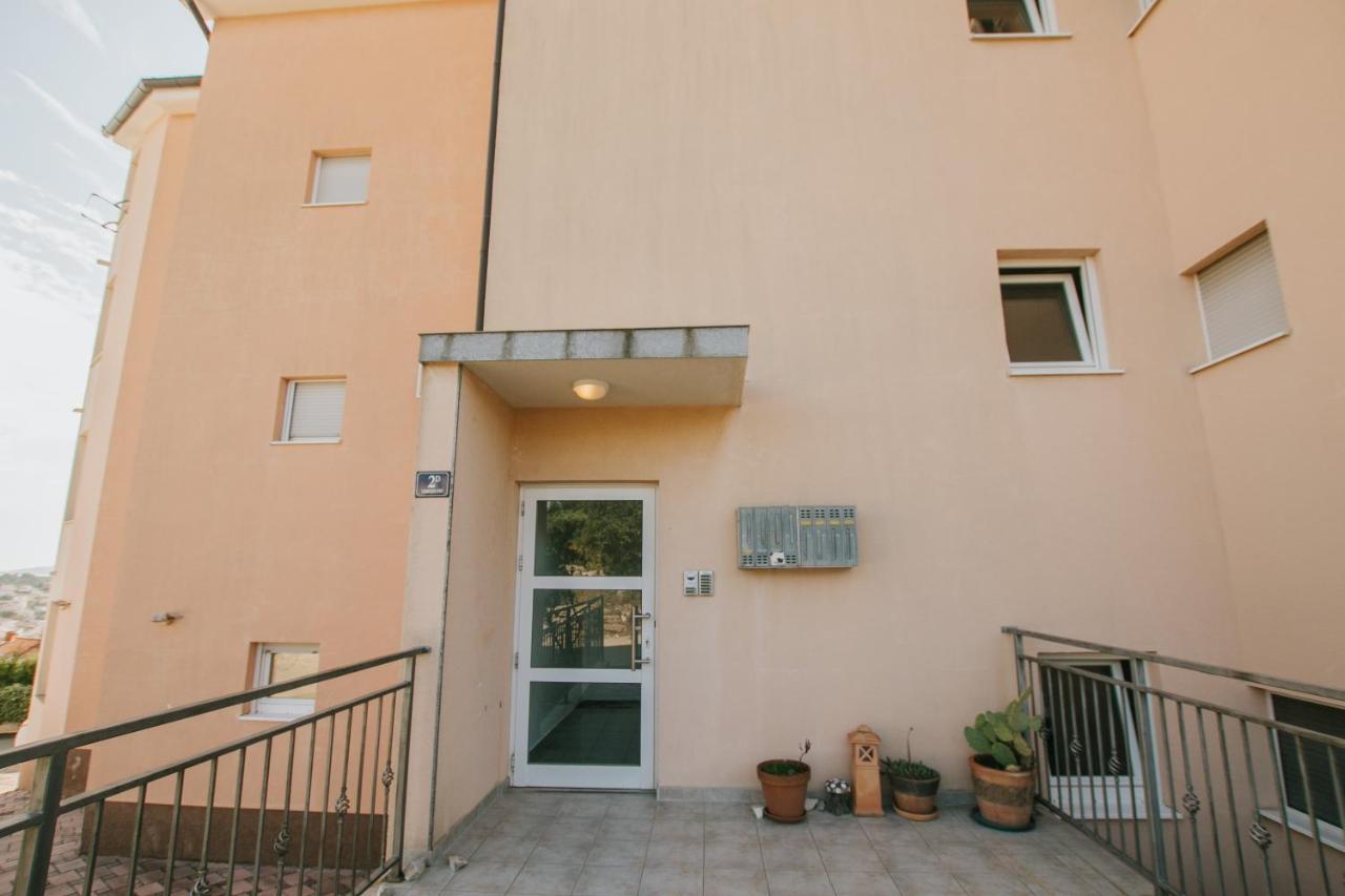 Apartman Sunny Daire Trogir Dış mekan fotoğraf