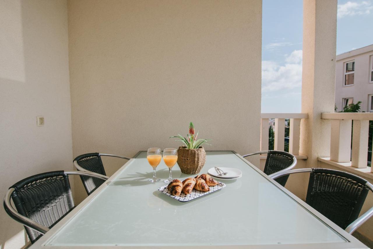 Apartman Sunny Daire Trogir Dış mekan fotoğraf