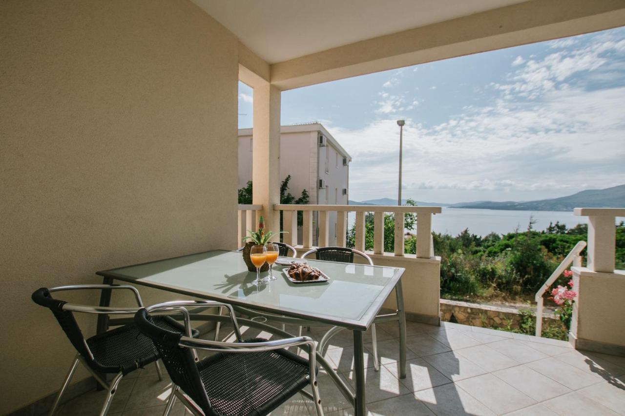 Apartman Sunny Daire Trogir Dış mekan fotoğraf